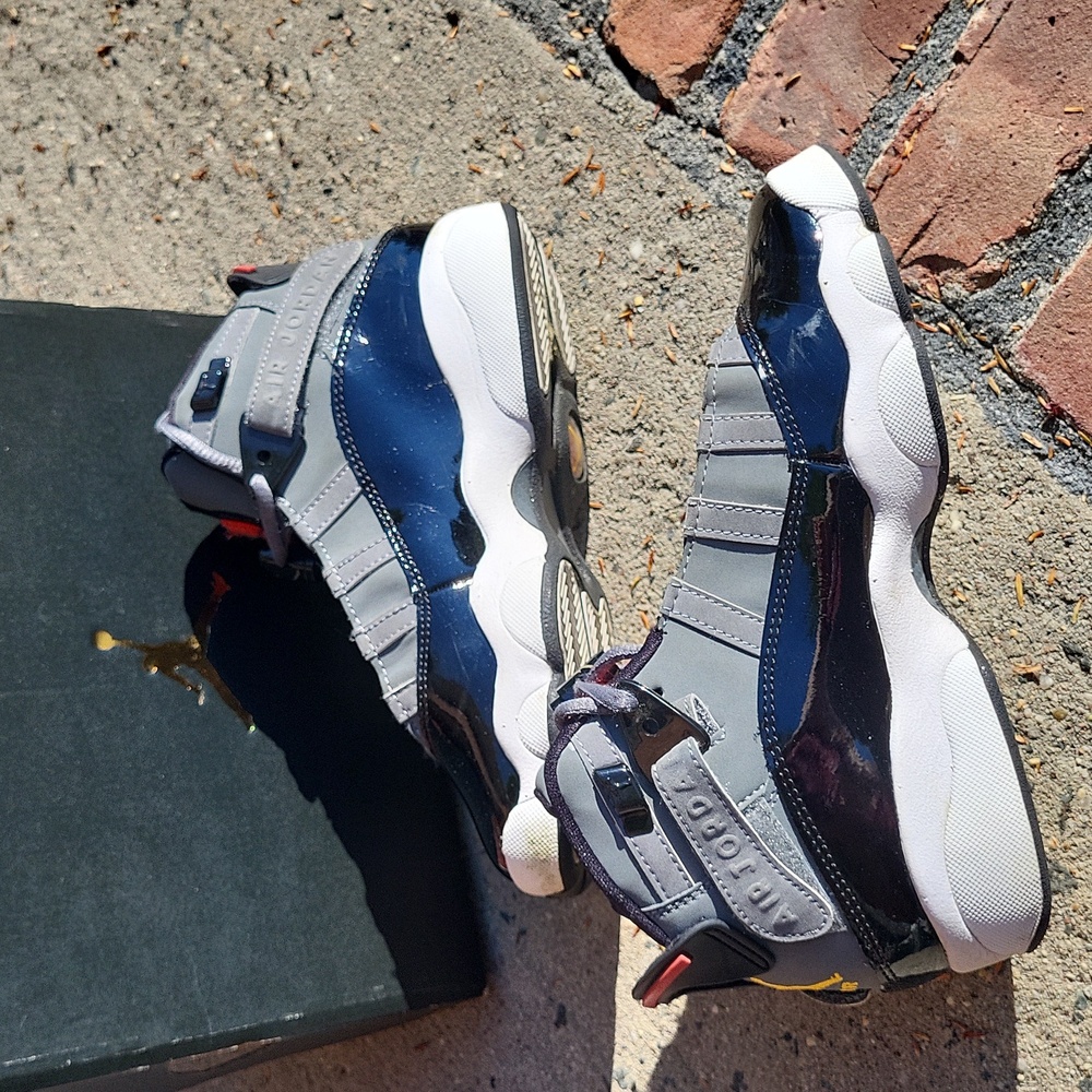 Jordan 6 Rings - Picture 3 of 7